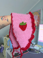 Load image into Gallery viewer, Strawberry Bonnet